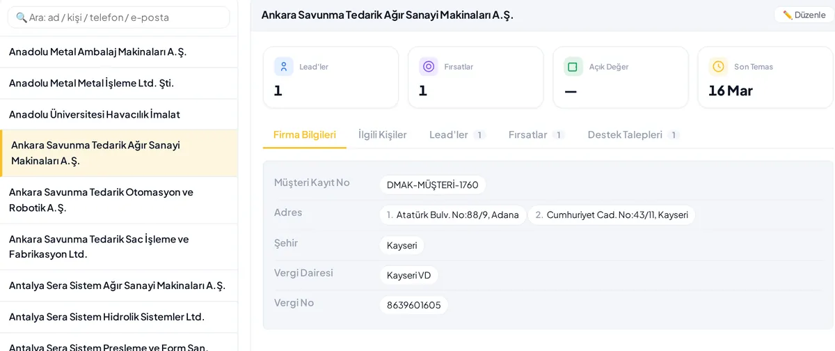 Müşteri tarihçesi ekranı: solda müşteri listesi, sağda seçili müşterinin lead/fırsat sayıları, sekmeleri ve firma bilgileri.